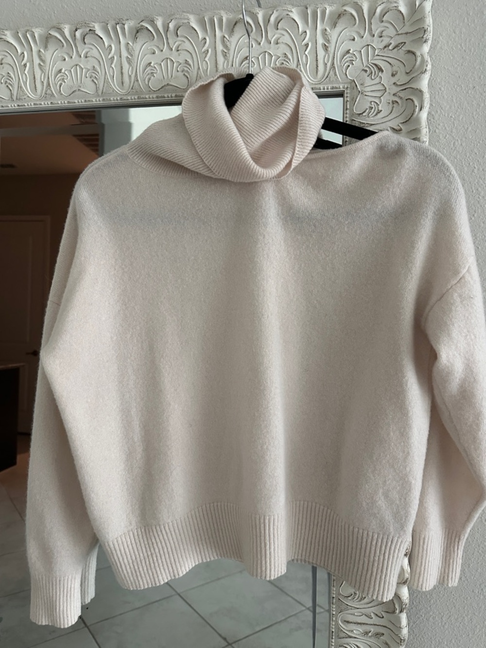 360 Cashmere Soft Cream Turtleneck Sweater